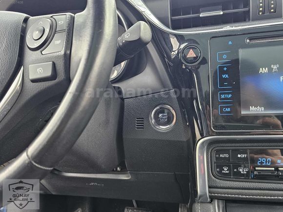 İLK ELDEN 1.6 OTOMATİK VİTES MAKYAJLI KASA AURİS