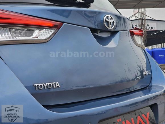 İLK ELDEN 1.6 OTOMATİK VİTES MAKYAJLI KASA AURİS