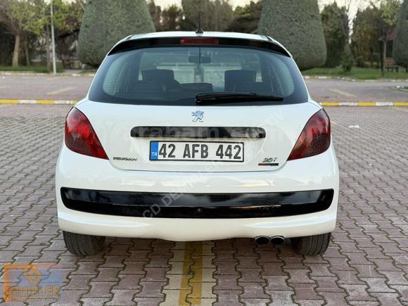 207 PEJO 2007 MODEL CAM TEMİZLİKTE