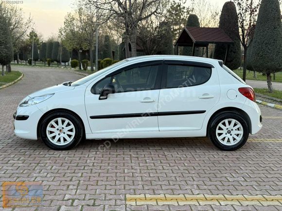 207 PEJO 2007 MODEL CAM TEMİZLİKTE