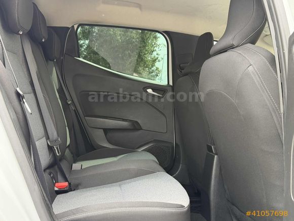 2024 RENAULT CLİO EVOLUTİON OTOMATİK VİTES HATASIZ 60 BİN KMDE