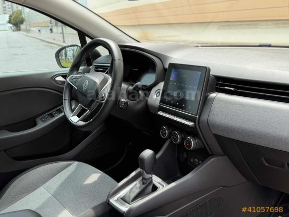 2024 RENAULT CLİO EVOLUTİON OTOMATİK VİTES HATASIZ 60 BİN KMDE