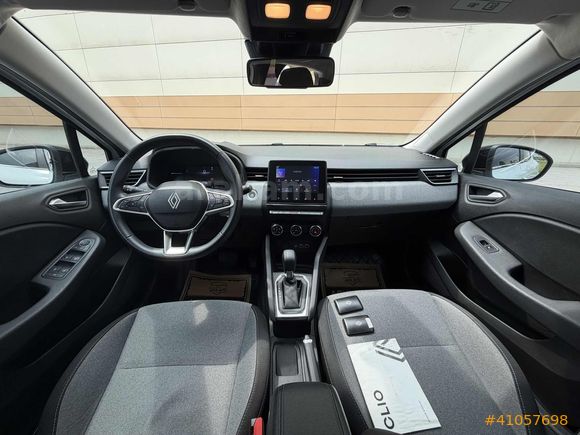 2024 RENAULT CLİO EVOLUTİON OTOMATİK VİTES HATASIZ 60 BİN KMDE