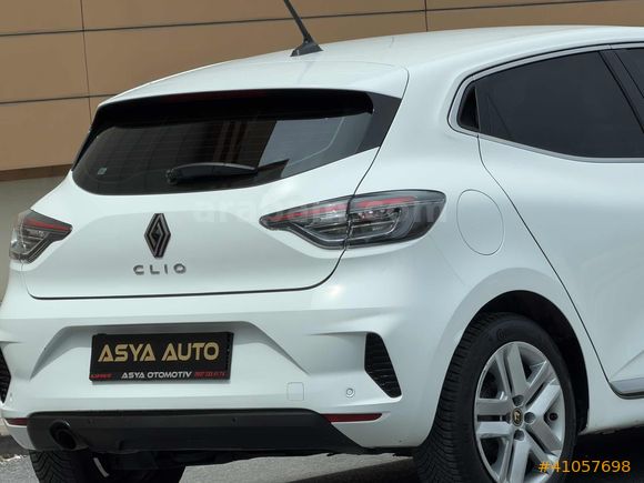 2024 RENAULT CLİO EVOLUTİON OTOMATİK VİTES HATASIZ 60 BİN KMDE