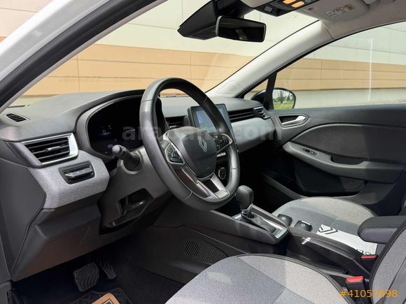 2024 RENAULT CLİO EVOLUTİON OTOMATİK VİTES HATASIZ 60 BİN KMDE