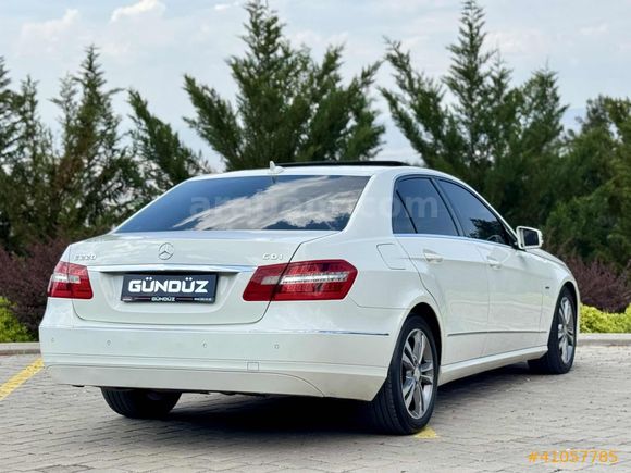 GÜNDÜZ GALERİDEN KOLDAN VİTES MERCEDES E220 CDI FULL BAKIMLI