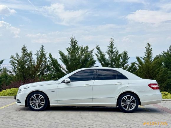 GÜNDÜZ GALERİDEN KOLDAN VİTES MERCEDES E220 CDI FULL BAKIMLI