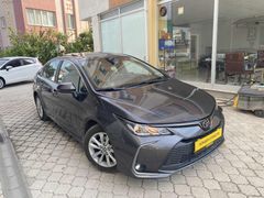2025 TOYOYA COROLLA 9.500 KM HATASIZ BOYASIZ ORJİNAL TEMİZZ