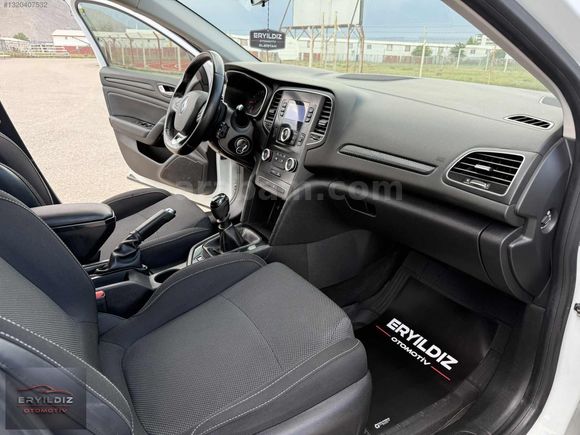 2021 RENAULT MEGAN BOYASIZ 1.3 TCE