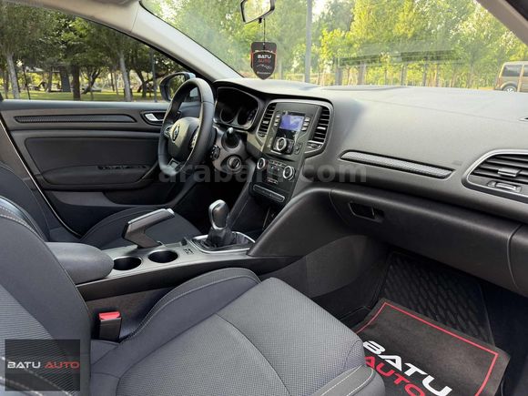 BATU AUTO'DAN 2020 RENAULT MEGANE 1.3TCE JOY EDC BAKIMLI !!!