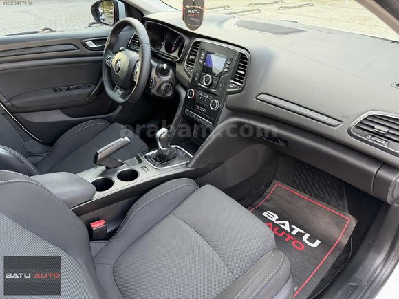 BATU AUTO'DAN 2020 RENAULT MEGANE 1.3TCE JOY EDC BAKIMLI !!!