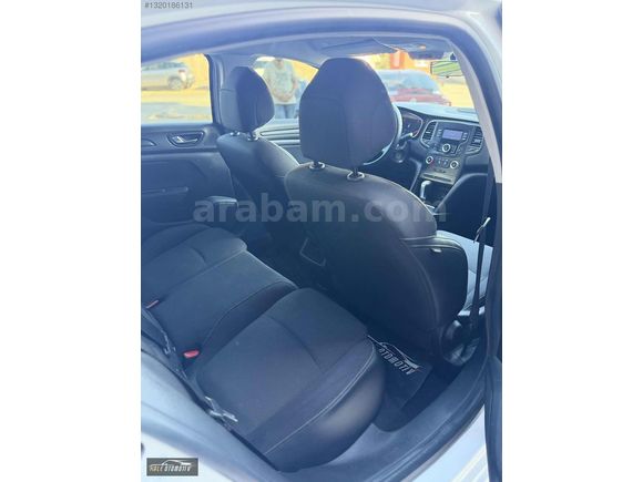 KALE'DEN 2022 MODEL DEĞİŞENSİZ OTOMATIK MEGANE