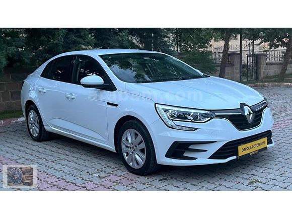 HATASIZ BOYASIZ TRAMERSİZ DÜŞÜK KM MEGANE 4