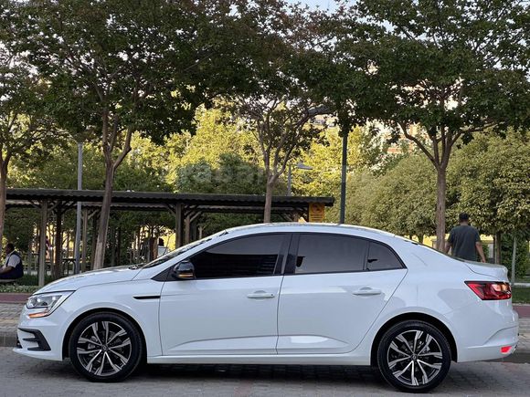 ÇAPRAK AUTO-RENAULT MEGANE 1.3TCE JOY HATASIZ EMSALSİZ 115.km