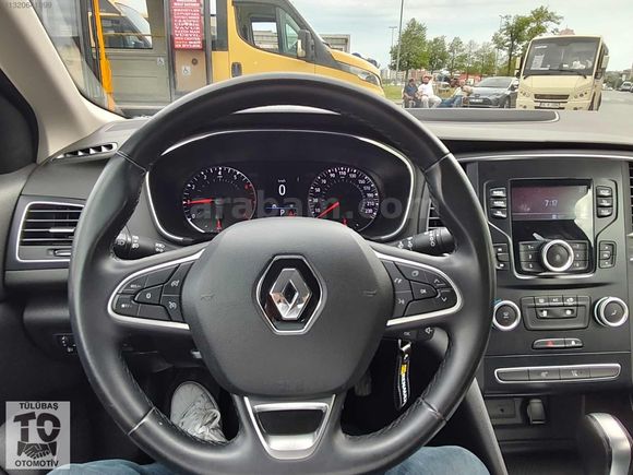 2022 MODEL 140 BİN KM DE BENZİN OTOMATİK