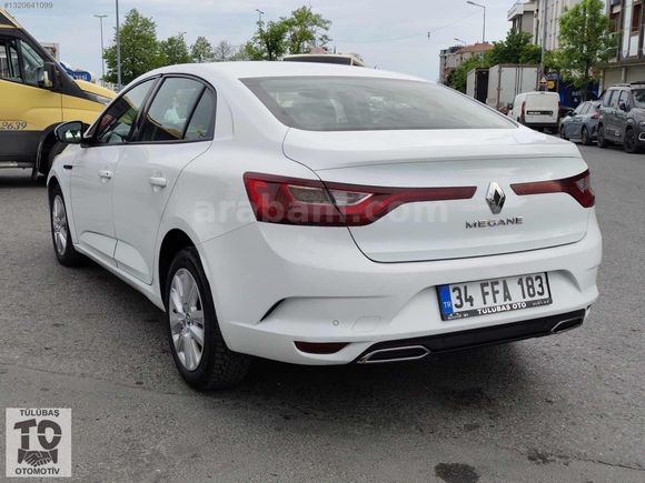 2022 MODEL 140 BİN KM DE BENZİN OTOMATİK