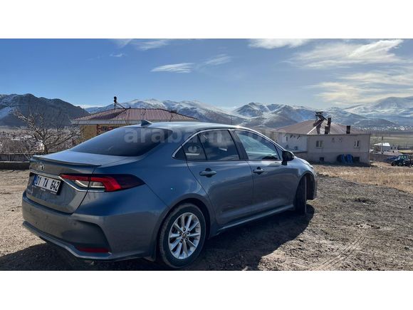 Öğretmenden temiz, düşük km Toyota Corolla Model