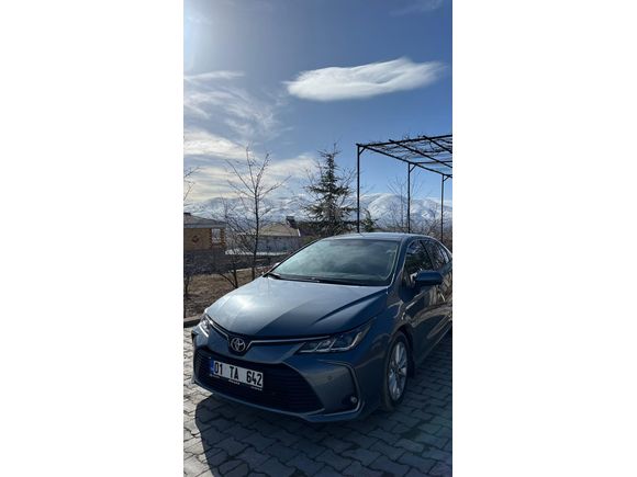 Öğretmenden temiz, düşük km Toyota Corolla Model