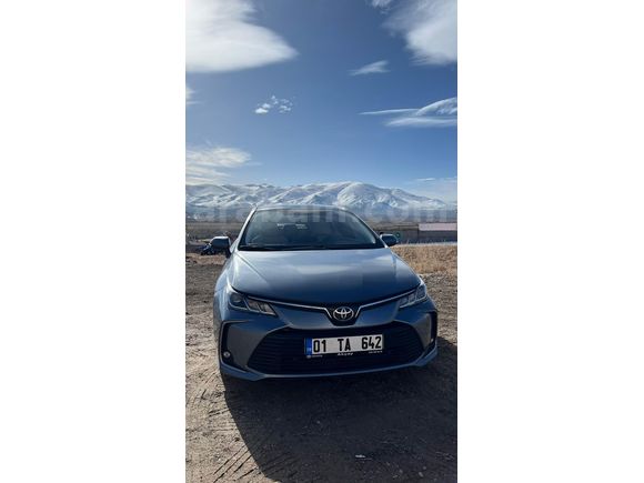 Öğretmenden temiz, düşük km Toyota Corolla Model