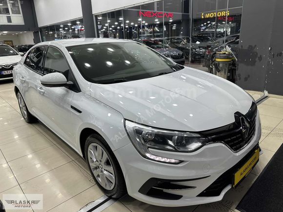 2021 MEGANE JOY 1.3 TCE EDC 140HP SERVİS BAKIMLI