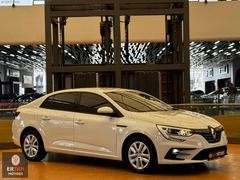 450,000 PEŞİNAT İLE 2023 RENAULT MEGANE 1,3 TCE JOY COMFORT OTMT