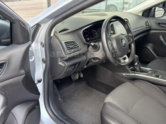 2023 RENAULT MEGANE TOUCH 1.3 TCE OTOMATİK 140 HP
