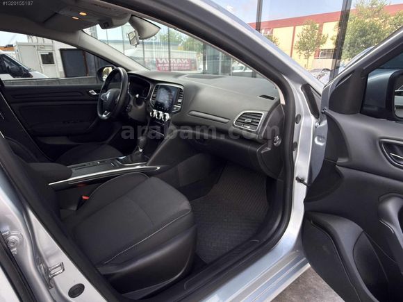 2023 RENAULT MEGANE TOUCH 1.3 TCE OTOMATİK 140 HP