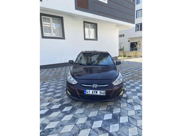 Sahibinden Hyundai Accent Blue 1.4 D-CVVT Mode Plus 2015 Model 