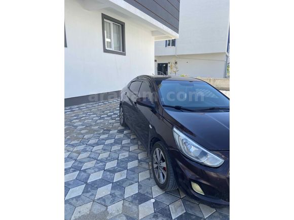 Sahibinden Hyundai Accent Blue 1.4 D-CVVT Mode Plus 2015 Model 