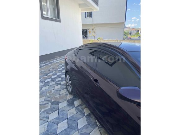 Sahibinden Hyundai Accent Blue 1.4 D-CVVT Mode Plus 2015 Model 
