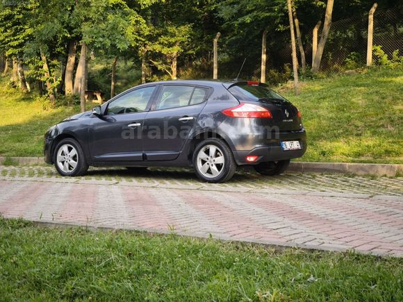 RENAULT MEGANE 3 1.5 DCI EDC DYNAMIQUE OTOMATİK