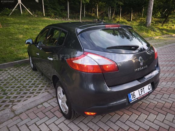RENAULT MEGANE 3 1.5 DCI EDC DYNAMIQUE OTOMATİK