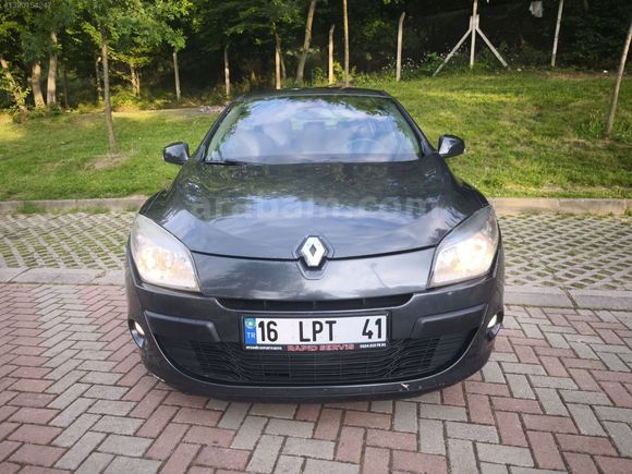 RENAULT MEGANE 3 1.5 DCI EDC DYNAMIQUE OTOMATİK