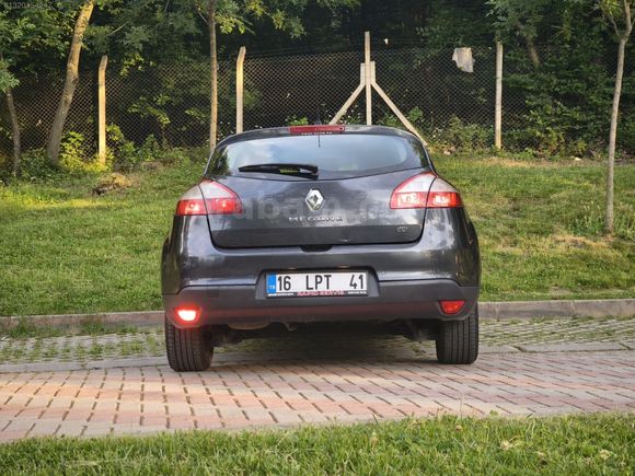 RENAULT MEGANE 3 1.5 DCI EDC DYNAMIQUE OTOMATİK