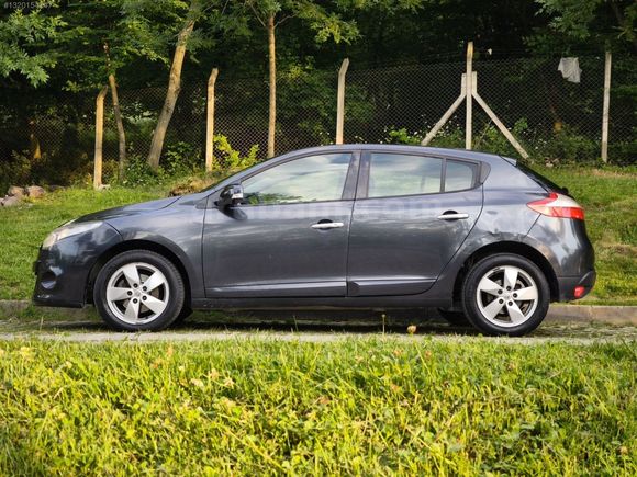 RENAULT MEGANE 3 1.5 DCI EDC DYNAMIQUE OTOMATİK