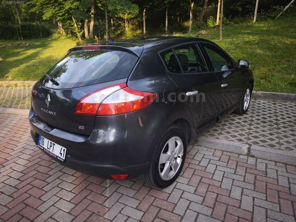 RENAULT MEGANE 3 1.5 DCI EDC DYNAMIQUE OTOMATİK