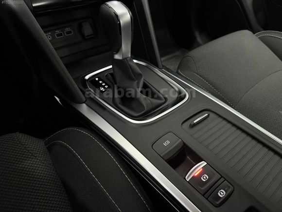 2023 1.3 TCE TOUCH EDC OTOMATİK 80 BİNDE GARANTİLİ