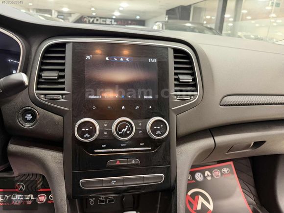 KAZASIZ DEĞİŞENSİZ 2023 MODEL RENAULT MEGANE TCE TOUCH 80 BİN KM