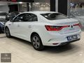 KAZASIZ DEĞİŞENSİZ 2023 MODEL RENAULT MEGANE TCE TOUCH 80 BİN KM