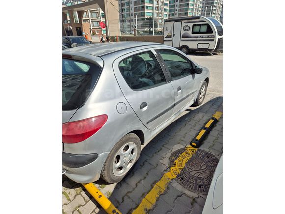 Sahibinden Peugeot 206 1.6 XT 2001 Model 