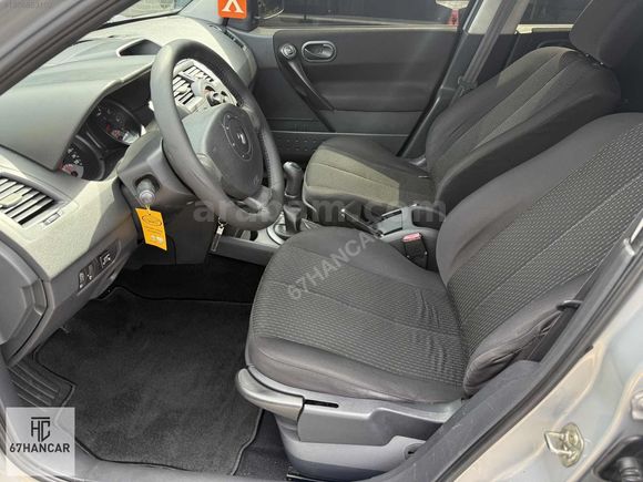 2004 MODEL RENAULT MEGANE 16V DÜŞÜK KM ORJINAL BAKIMLI TEMİZ