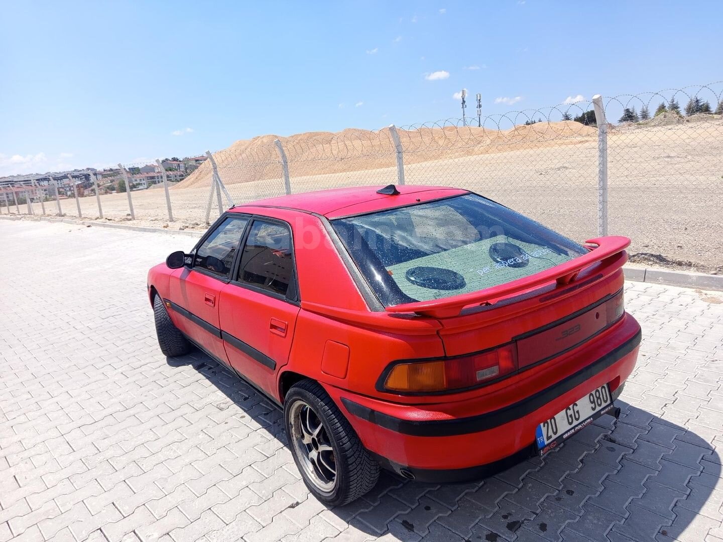 Sahibinden Mazda 323 1.6 GLX 1992 Model 5