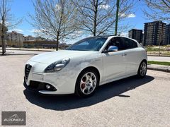 AUTONERJİ'DEN 2014 ALFA ROMEO GİULİETTA 1.4 TB MULTİAİR DİSTİNCT