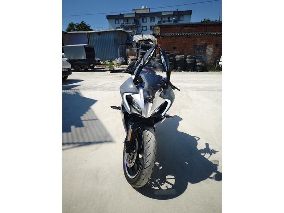 TEMİZ SIFIR AYARINDA CFmoto 250SR