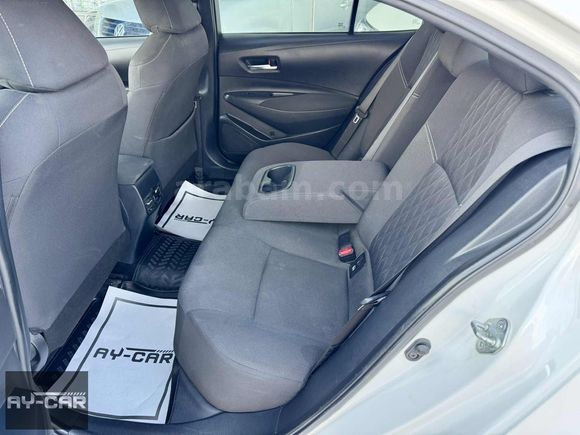 AY-CAR MÜKEMMEL KONDİSYONDA OTOMATİK COROLLA