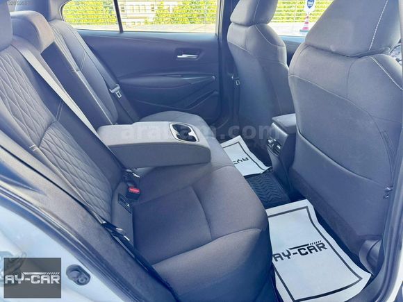 AY-CAR MÜKEMMEL KONDİSYONDA OTOMATİK COROLLA