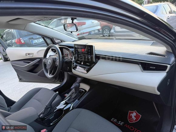 COROLLA 1.6 VİSİON MULTİDRİVE S DÜŞÜK KM Lİ SERVİS BAKIMLI