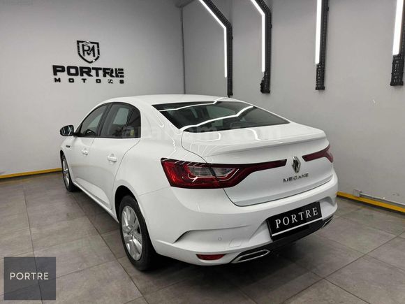 DEĞİŞENSİZ DİZEL OTOMATİK MEGANE