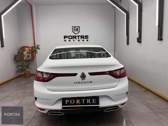 DEĞİŞENSİZ DİZEL OTOMATİK MEGANE