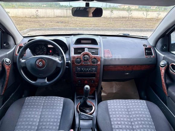 BEREKET'TEN 2009 MODEL 1.6 16 VALF 165*** KM HATASIZ MEGANE 2